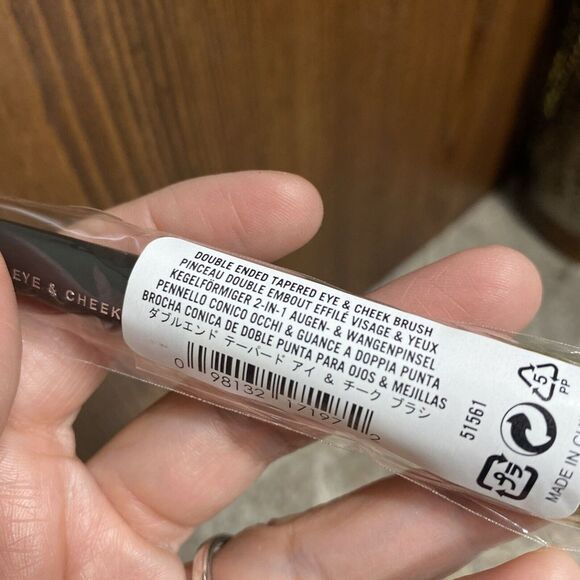 Bareminerals Bare Escentuals Double Ended Tapered Eye & Cheek Brush #51561 - Picture 3 of 4